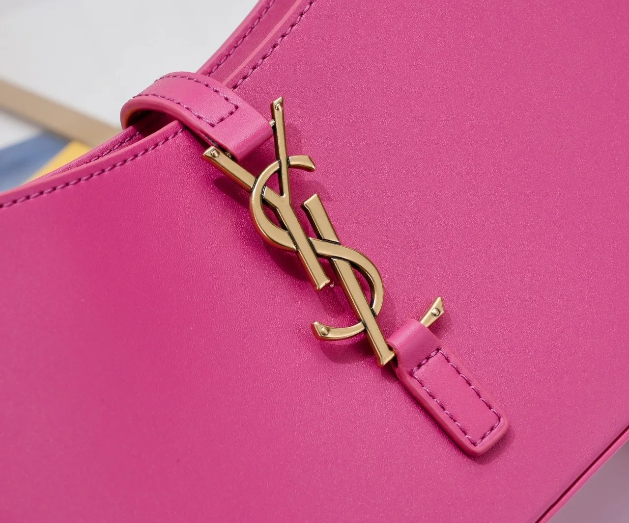 SAINT LAURENT YSL Le 5 à 7 Hobo Bag Leather-Pink Bag