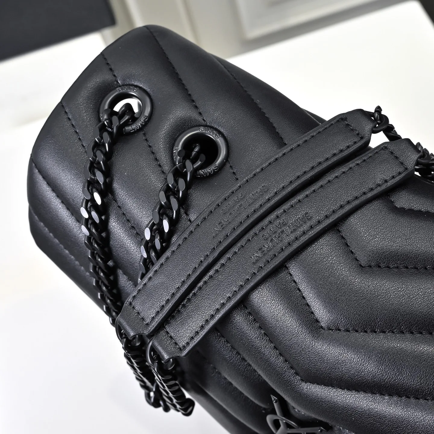 [TOP]SAINT LAURENT Loulou Quilted Leather Shoulder Bag Black - Bag