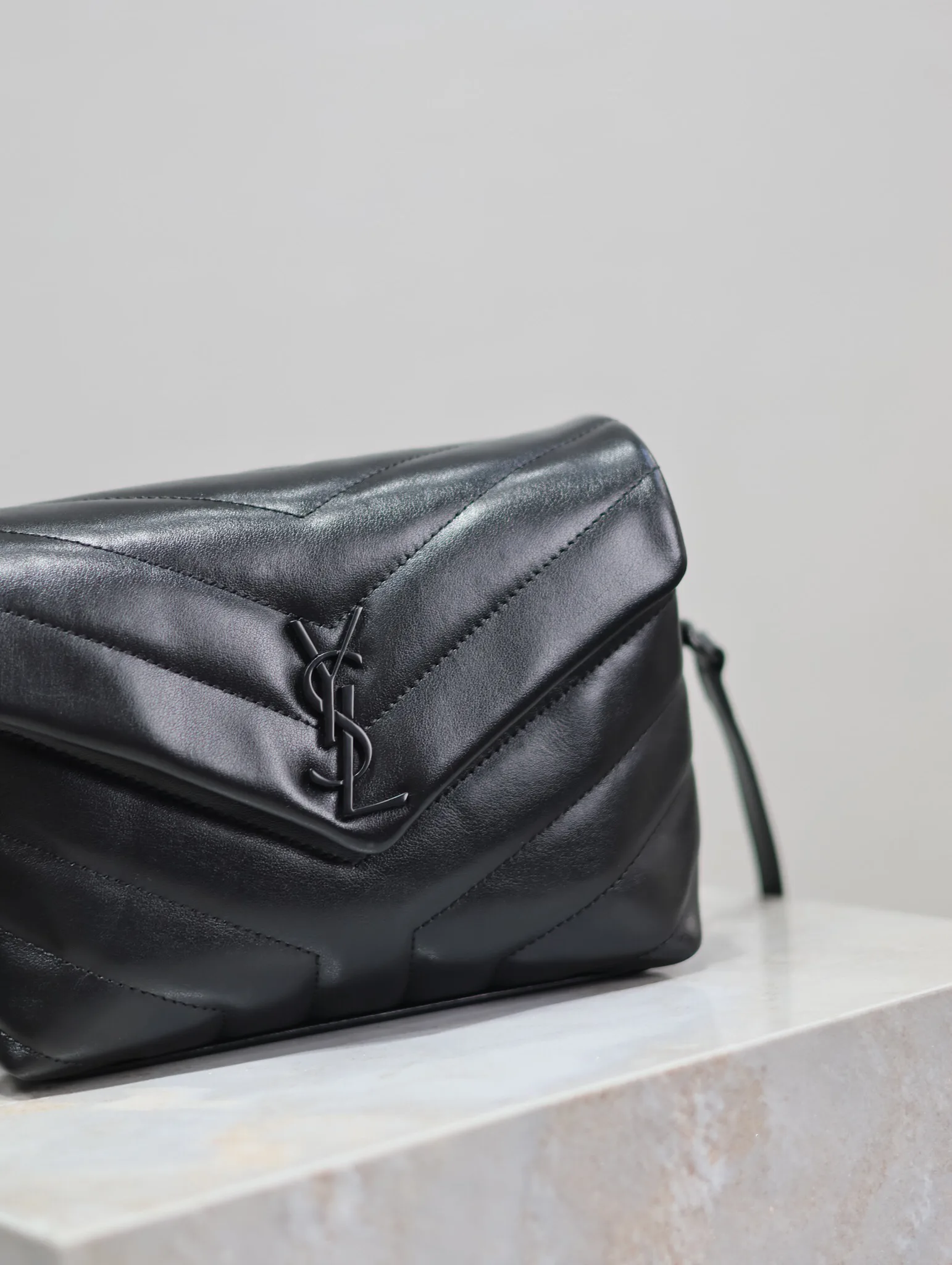 [TOP]SAINT LAURENT Loulou Quilted Leather Shoulder Bag Black - Bag