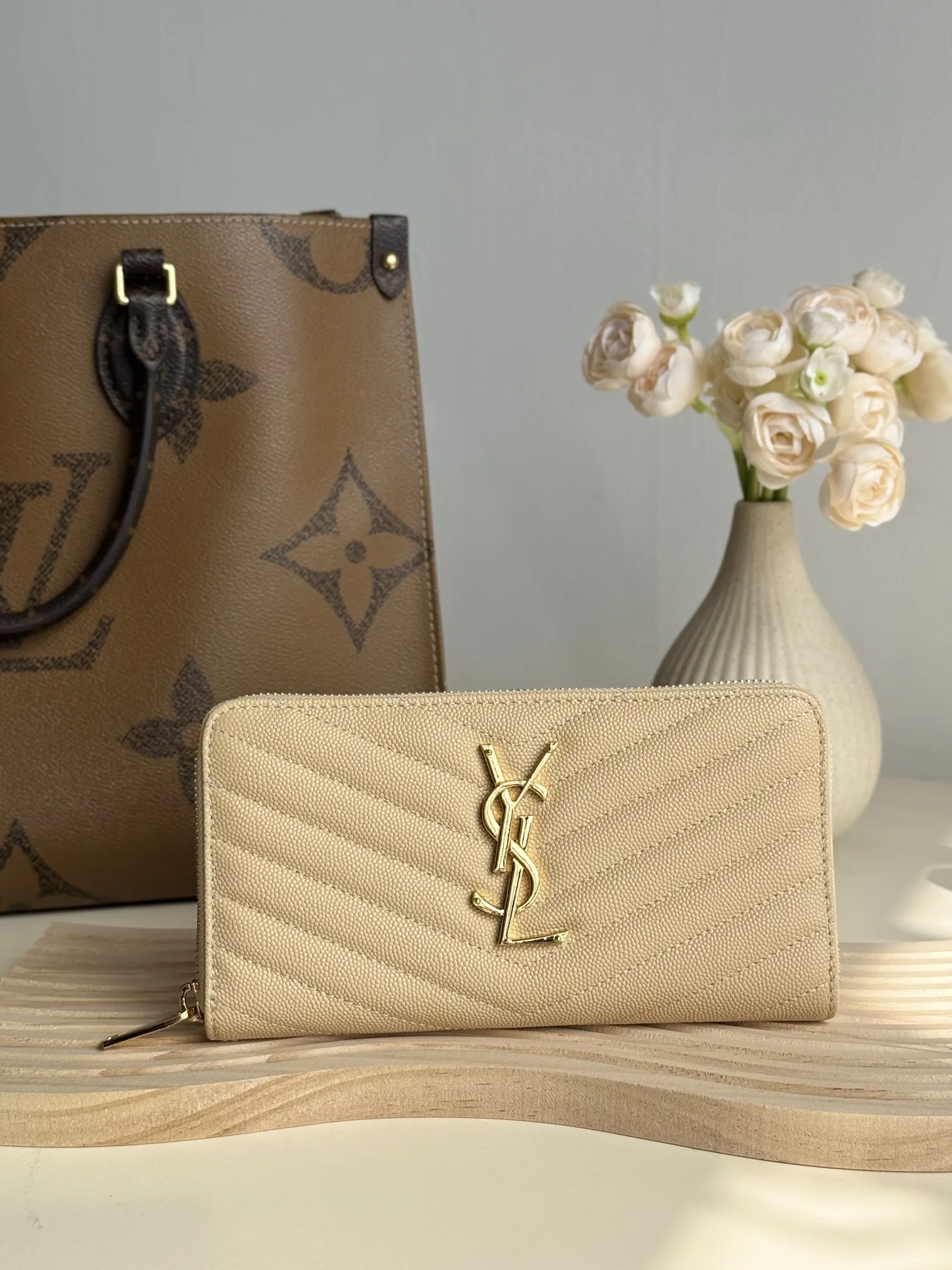 Saint Laurent Monogramme leather Wallet -Apricot Wallet