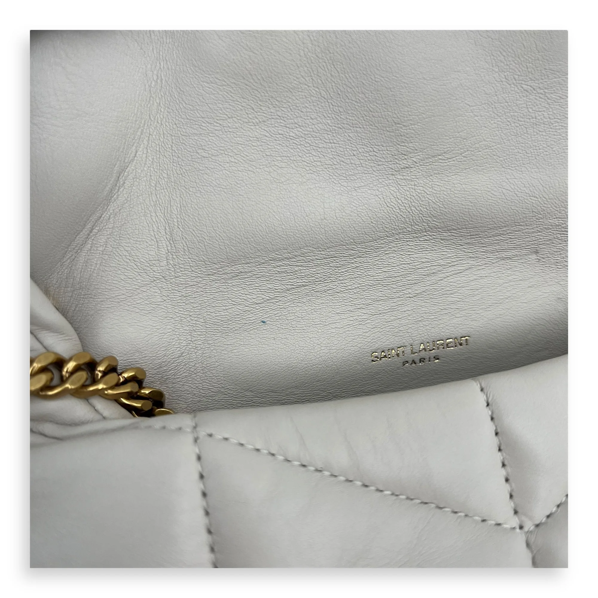Puffer Shoulder Bag White in Lambskin, Gold hardware