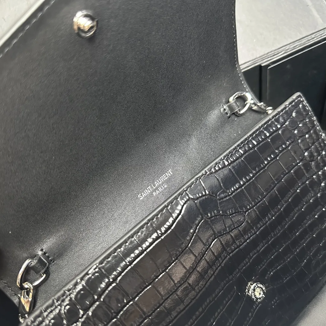 SAINT LAURENT Grain De Poudre Monogram Uptown Chain Wallet Black-Silver hardware - Bag